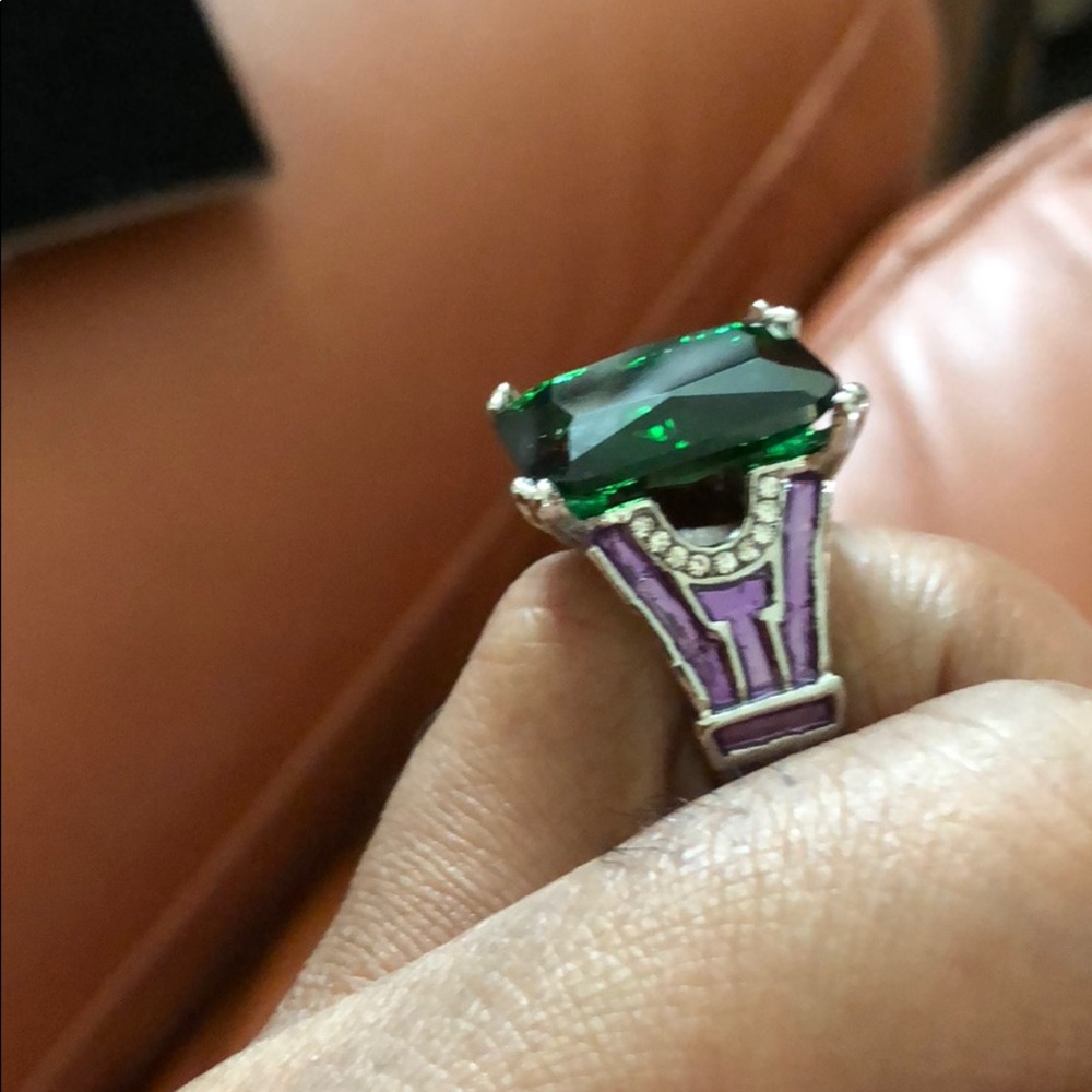 Ring - Picture 3 of 3